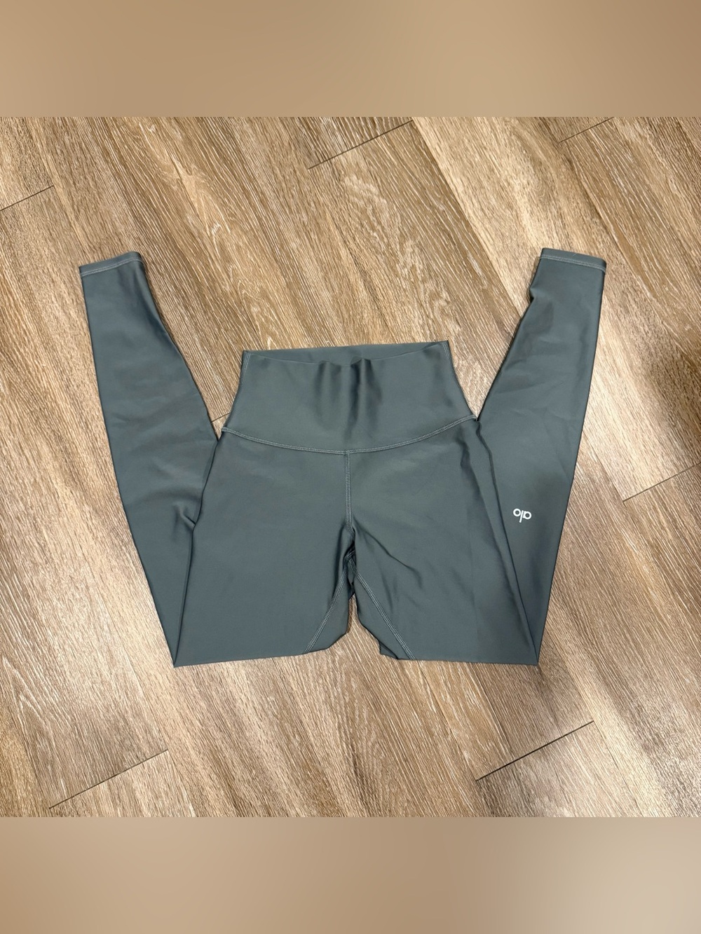 Grey Alo Leggings